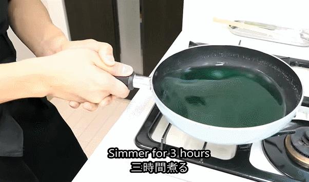 日本小哥用豆腐做刀,日本小哥铸刀全过程视频