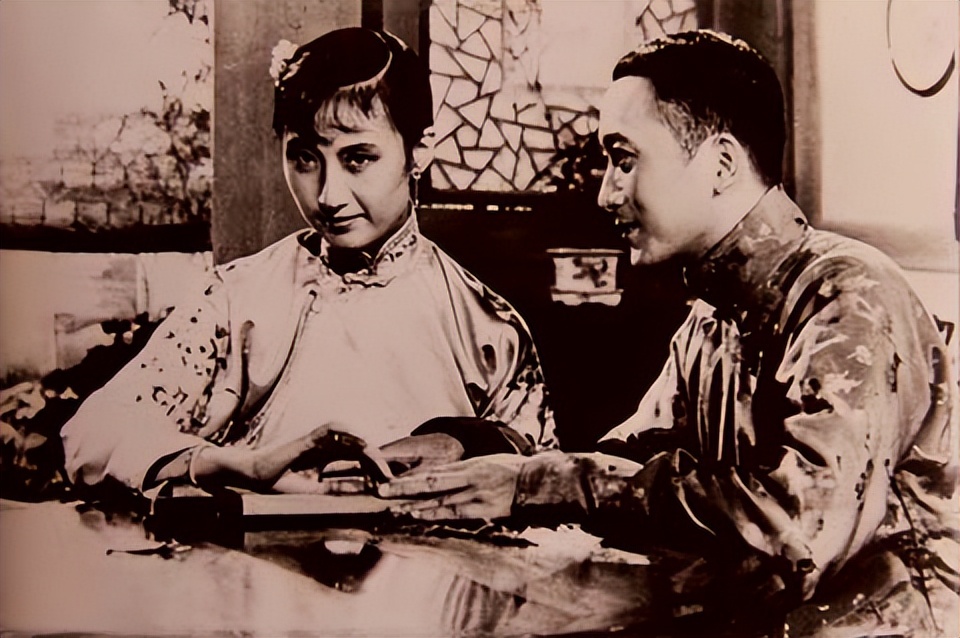 对“中电三厂”梨园故事片《天桥》的史实考略评析