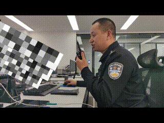 只有2个字，接警员机敏破解“加密”通话