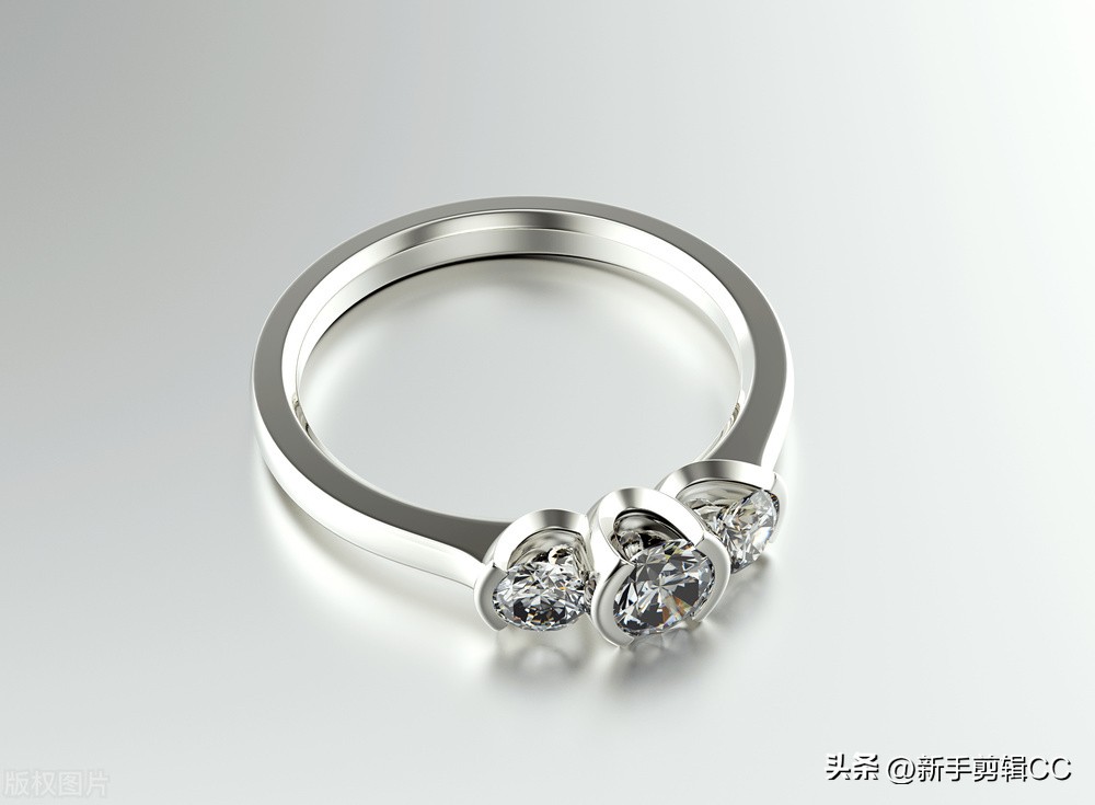 2万多买的周大福钻戒能卖多少钱,周大福钻戒断裂