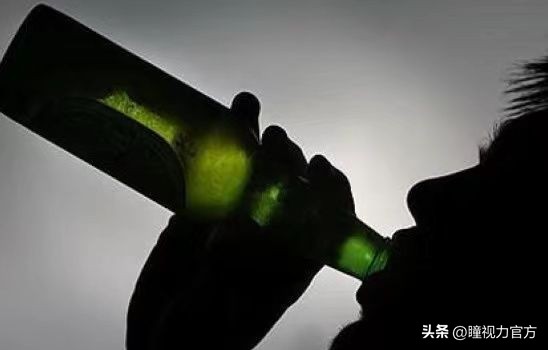 喝酒以后醉眼,喝酒会花眼吗