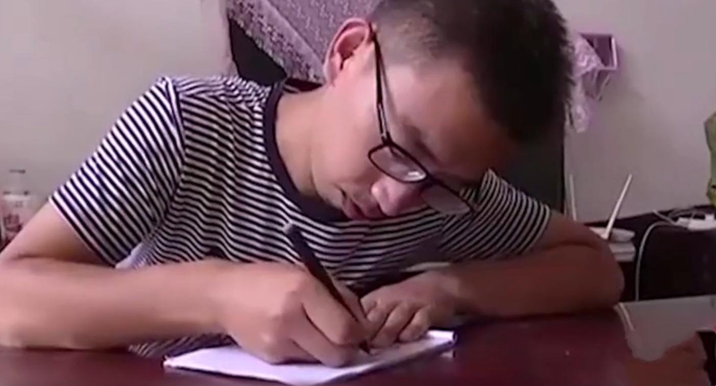 2021年，山西女子结婚五年没一分钱，买包卫生巾钱都需要向婆婆要