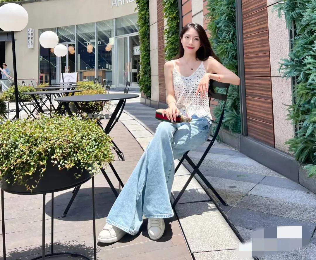 深圳市时尚街拍,穿衣风格干净有气质街拍