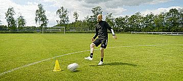 怎么练习转身和背后过人,如何做到熟练虚晃转身