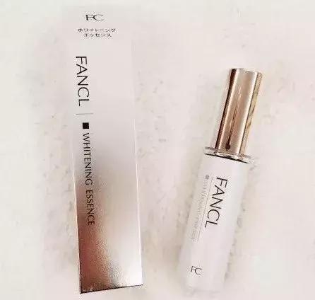 祛黄提亮改善暗沉抗老精华,祛黄提亮肤色的精华