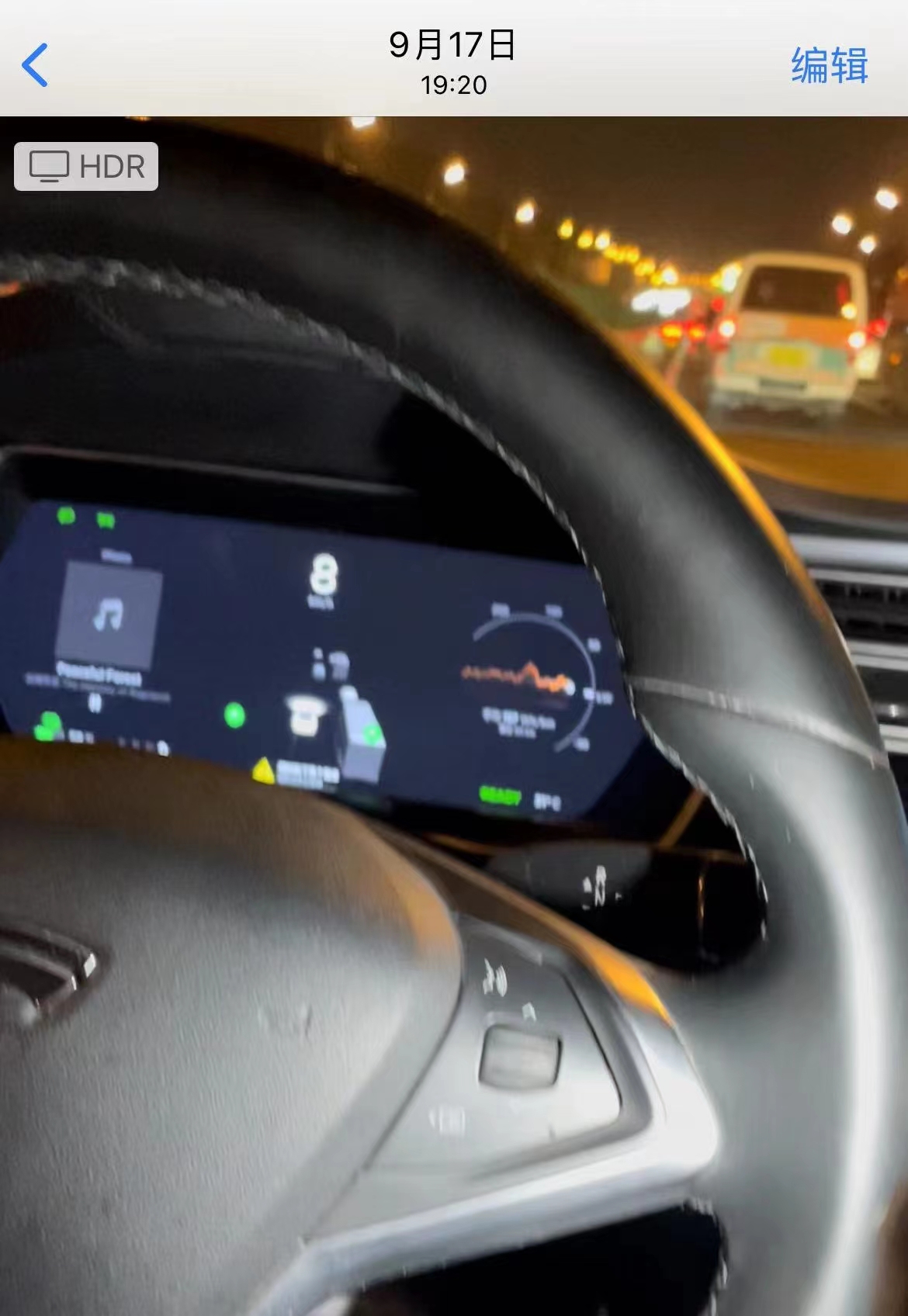 特斯拉车主从来不踩刹车,特斯拉车主踩油门