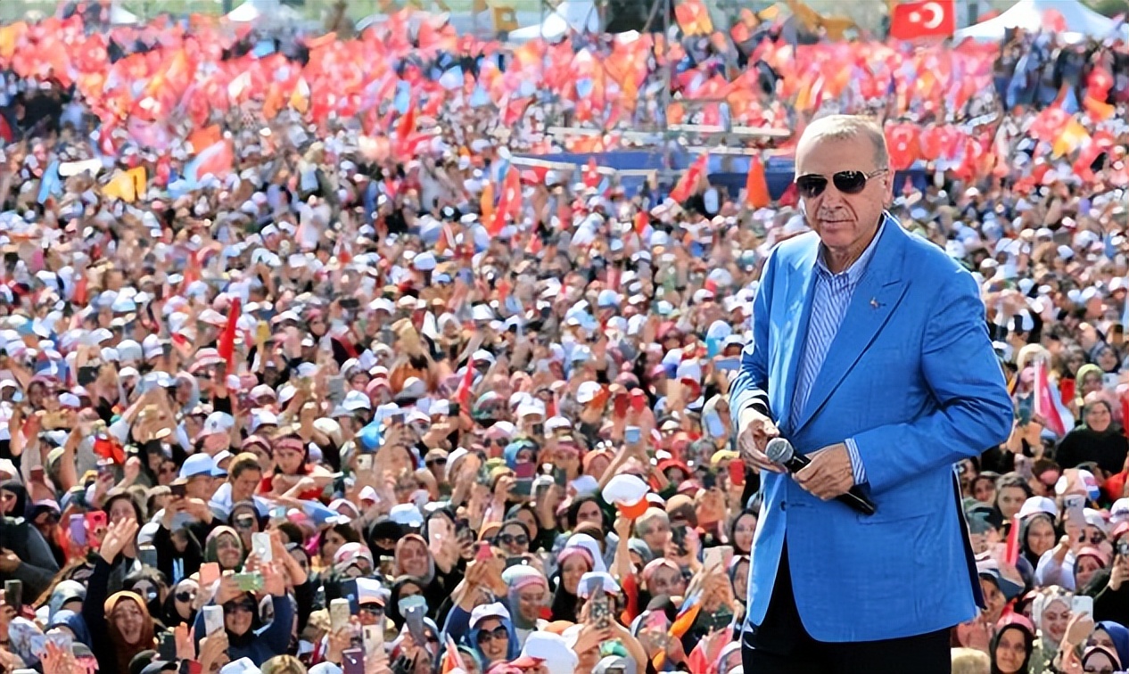 从面包小贩到20年土耳其掌舵者，埃尔多安是个怎样的人？