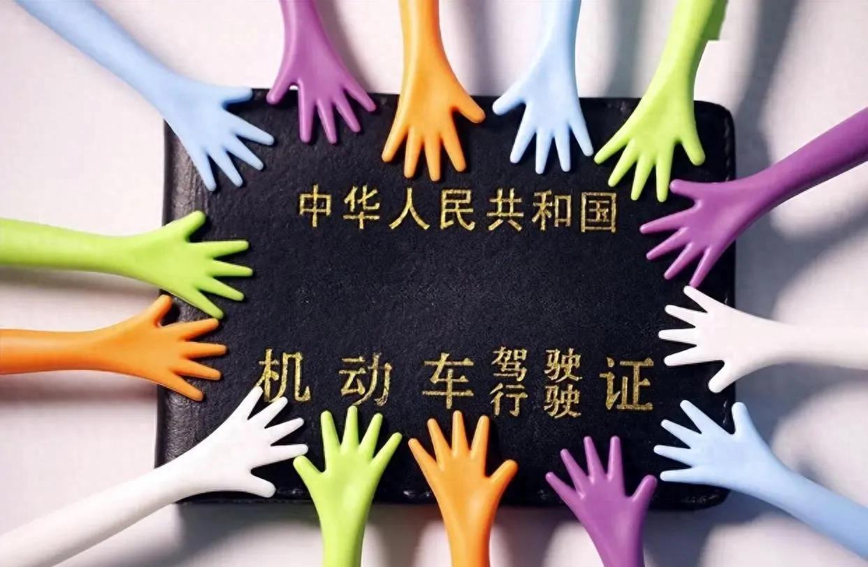 驾驶证没满12分车辆能年检吗,车辆不在年审有效期