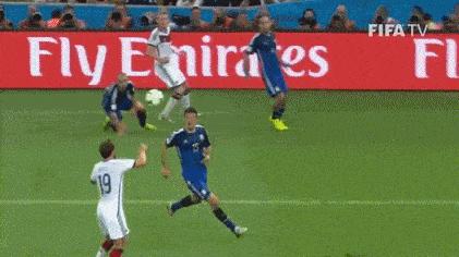 世界杯最伤感的背影,世界杯落寞背影合集