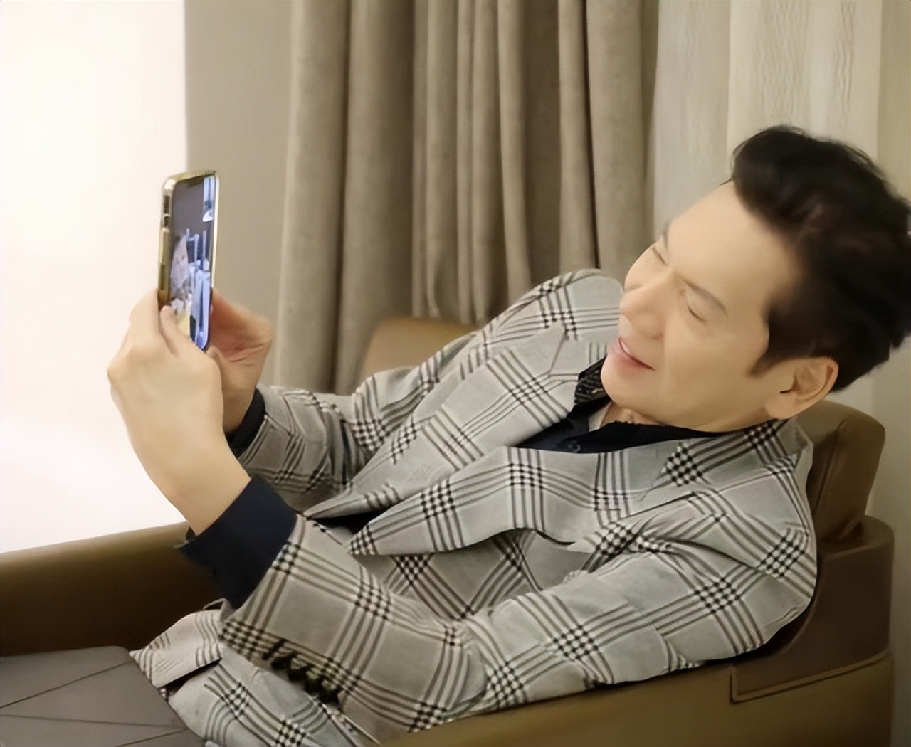 向华强夫妇现在的情况,台湾报道向华强夫妇