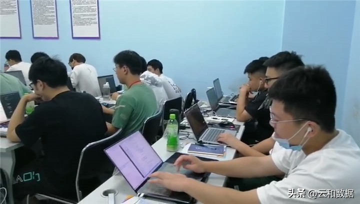 云和学员有话说：趁年轻就要勇于尝试！