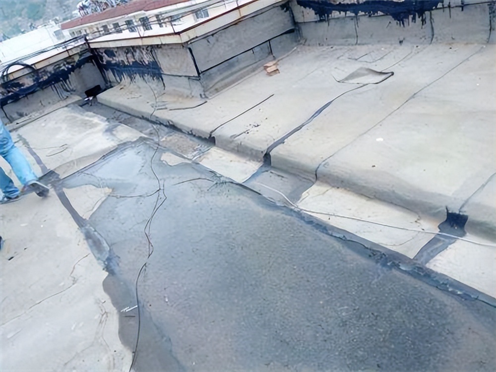 屋顶漏水怎么修复最好方法,屋顶漏水上门修复收费标准