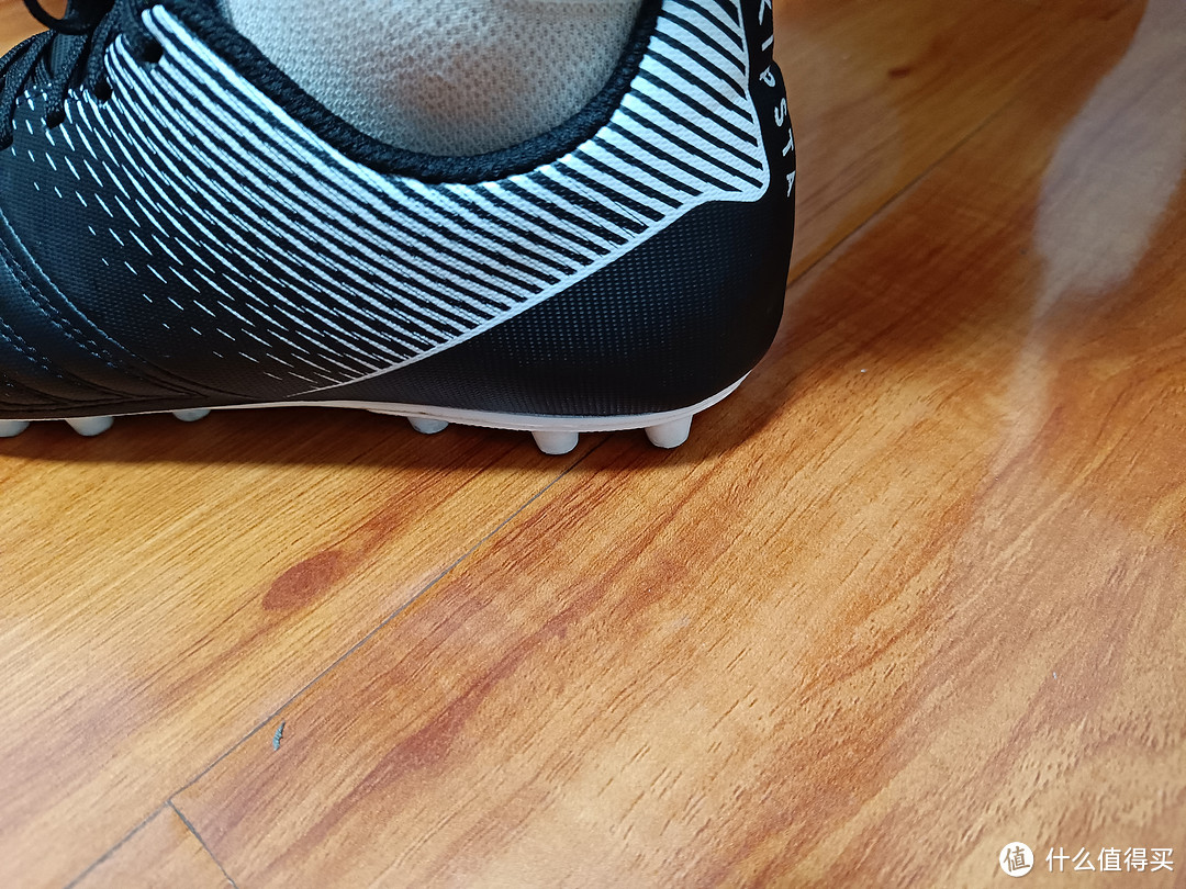 迪卡侬100左右篮球鞋推荐,迪卡侬100多的户外登山鞋子