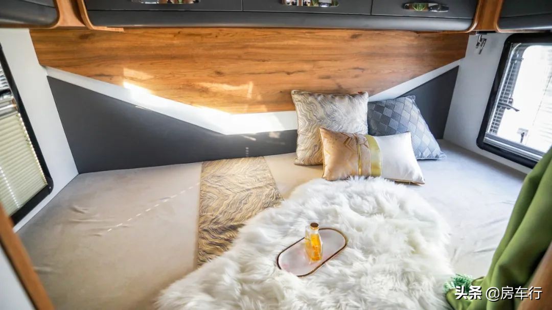 上汽轻卡房车h500好还是h300好,15-20万全新轻卡房车推荐