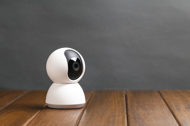 眼花缭乱的监控摄像头怎么选,家用监控摄像头用什么比较好