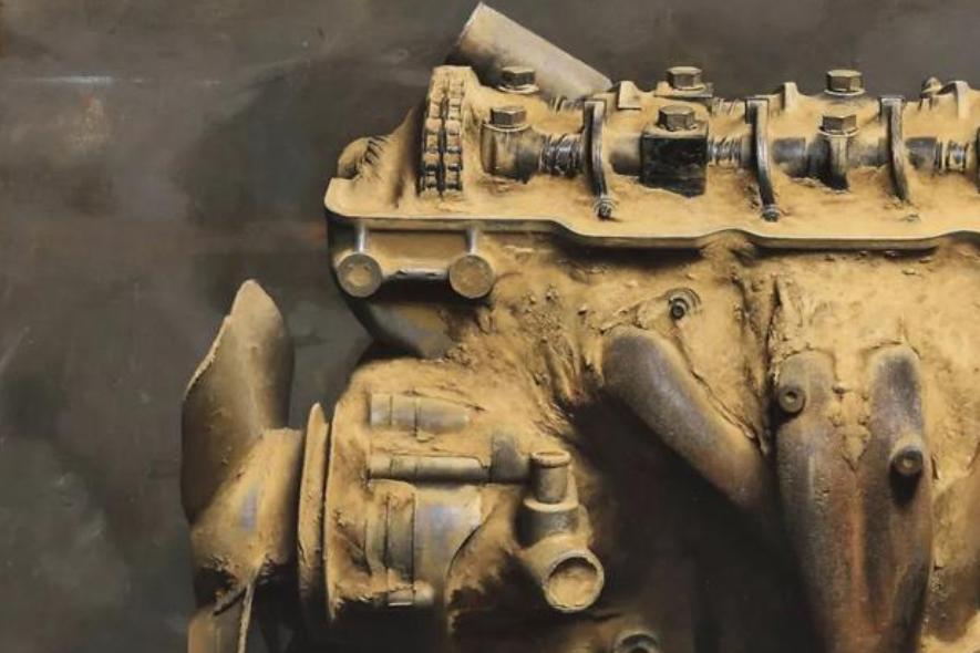 冷军画2个破旧发动机，横着放卖198万，竖着放卖了1897万，值吗？