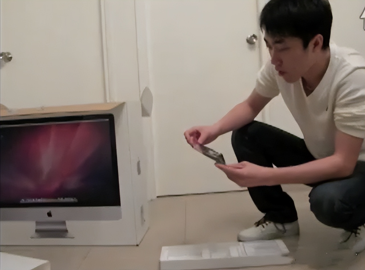 董明珠为啥和王自如戴同款手表,董明珠与王自如恋爱事件