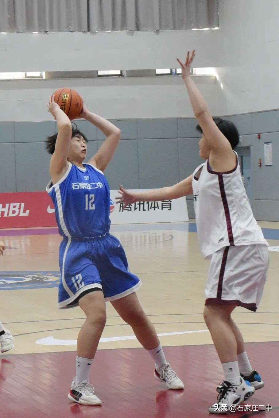 王者荣耀!2022—2023赛季耐克中国高中篮球联赛(河北赛区),石家庄二中男、女篮再次双双夺冠!