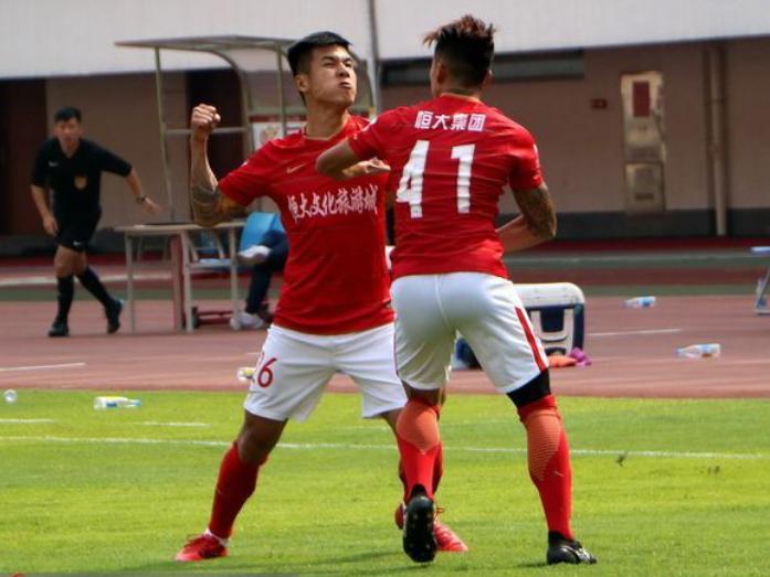 中超球员打人事件足协怎样处理的,李建滨打架