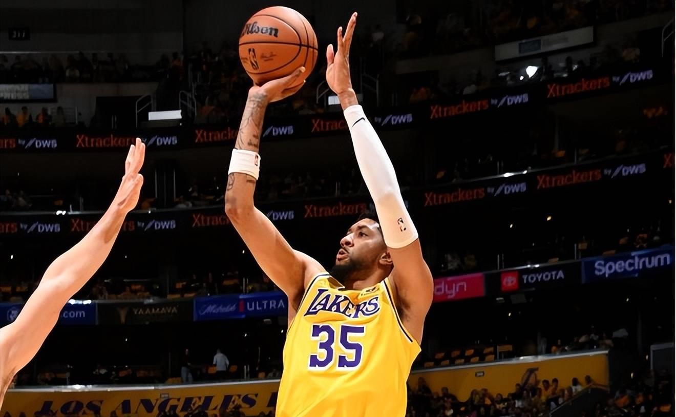 湖人缺替补中锋,湖人替补中锋上赛季