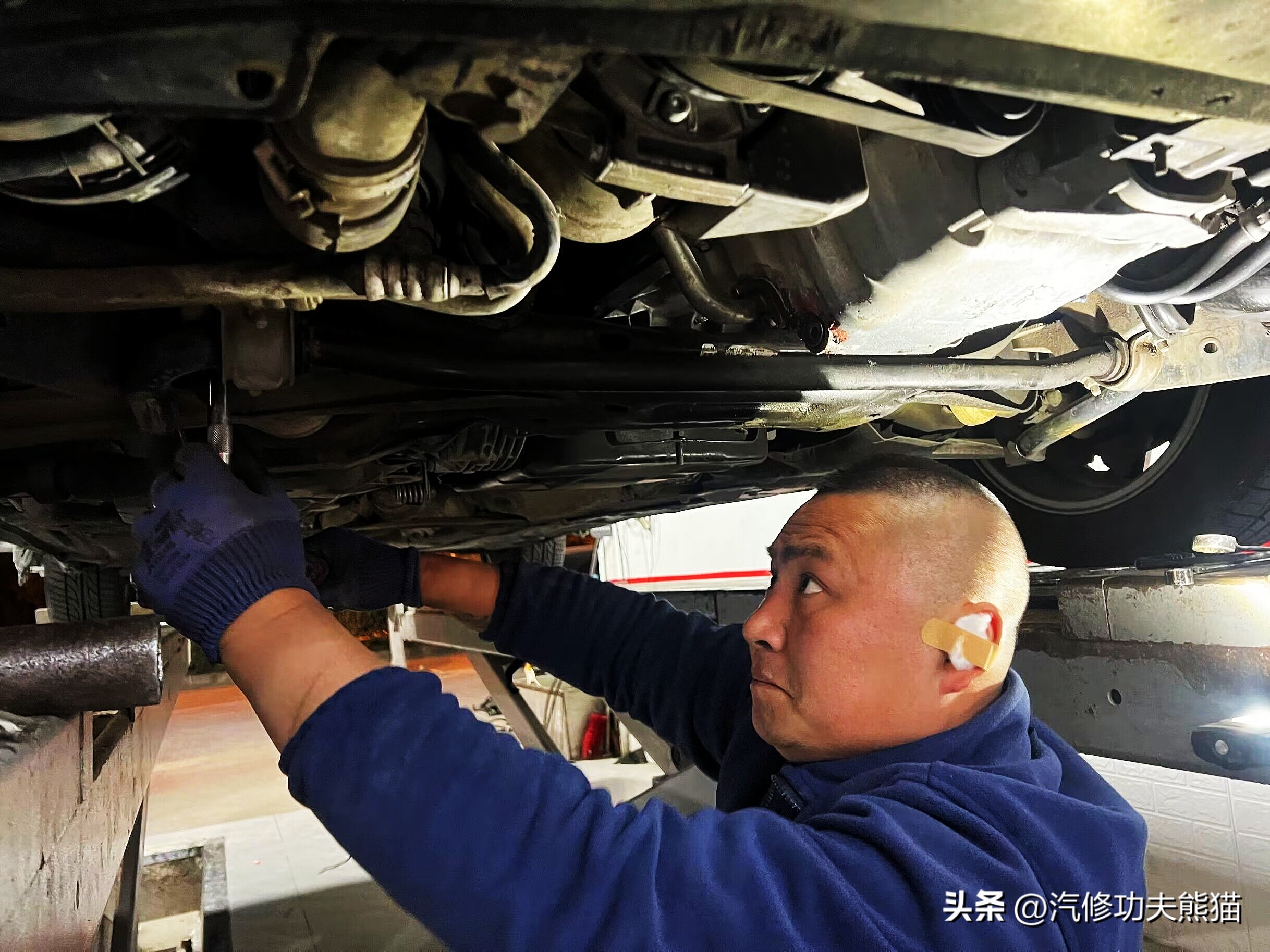 老帕萨特领驭自动挡大修,老帕萨特领驭报废