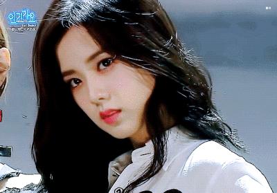 金高银和宋慧乔谁火,韩国最漂亮的女明星宋慧乔