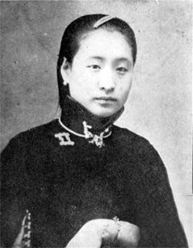 锅炉工娶后妈完整版,锅炉工娶了44年的老婆