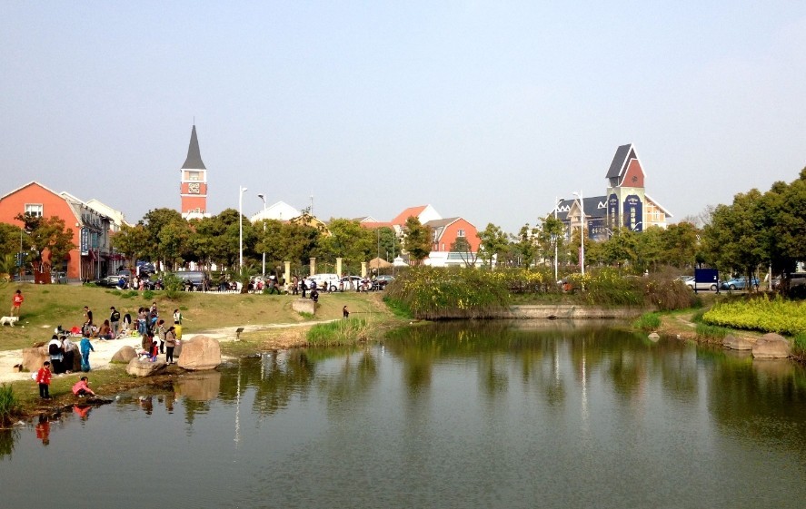 上海第一大人工湖在哪里,上海最值得打卡的公园