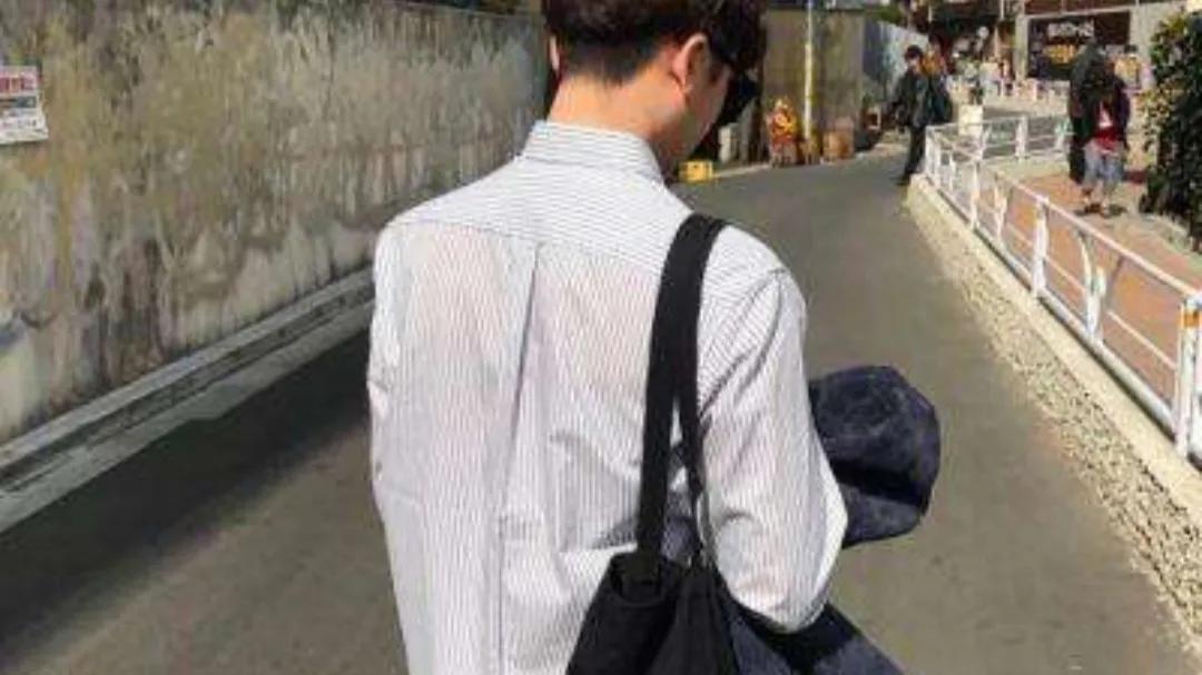 男人总是挑剔你什么意思,当男人开始挑剔你说明什么