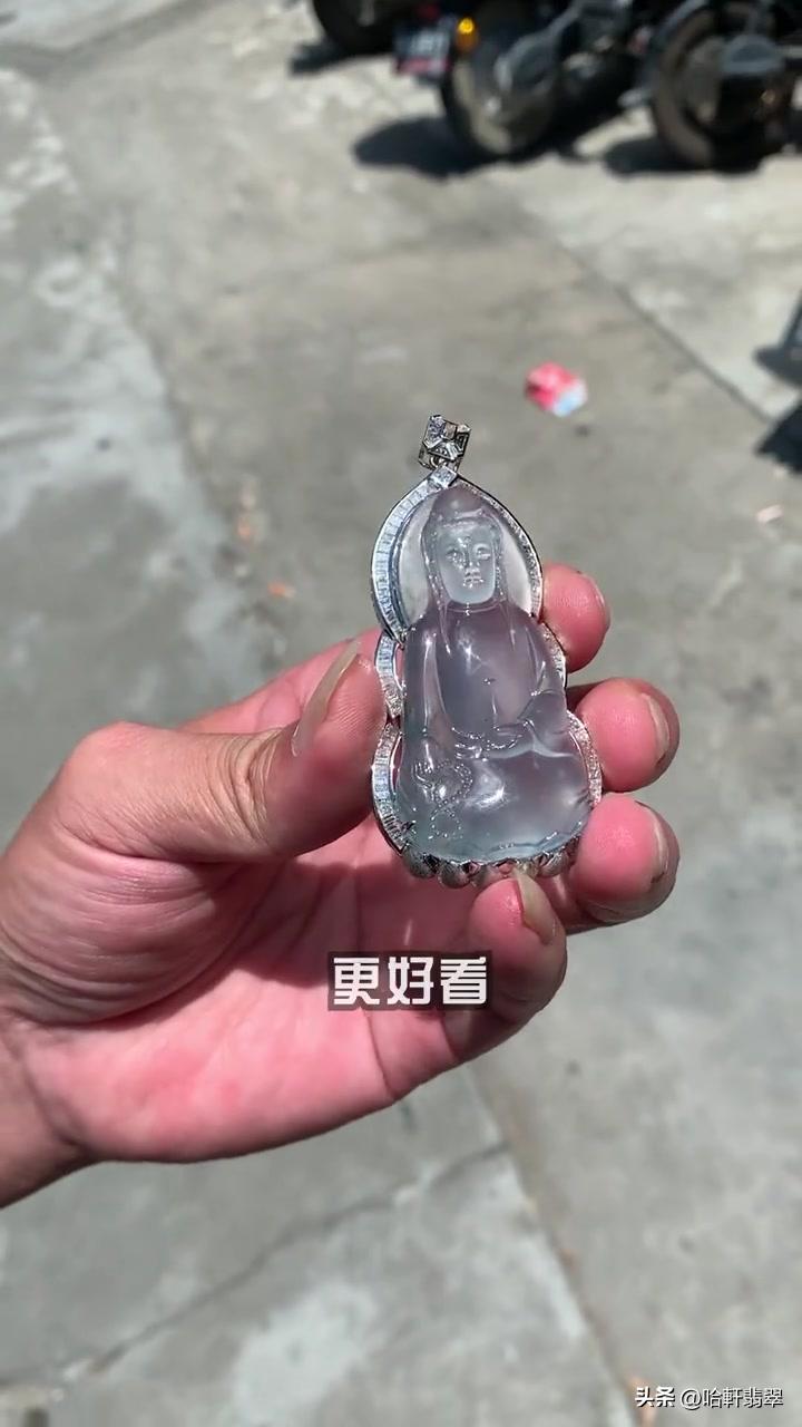 莫西沙翡翠观音成品,莫西沙场口的正装观音
