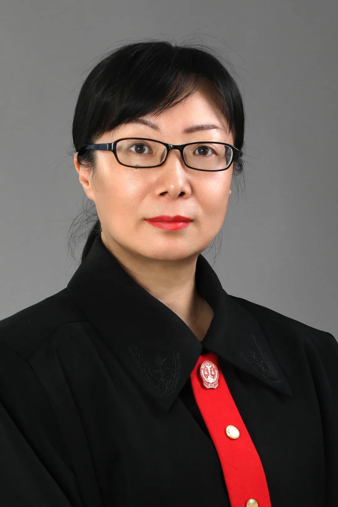 老鞋匠转行，却遇上了*麻大**烦？