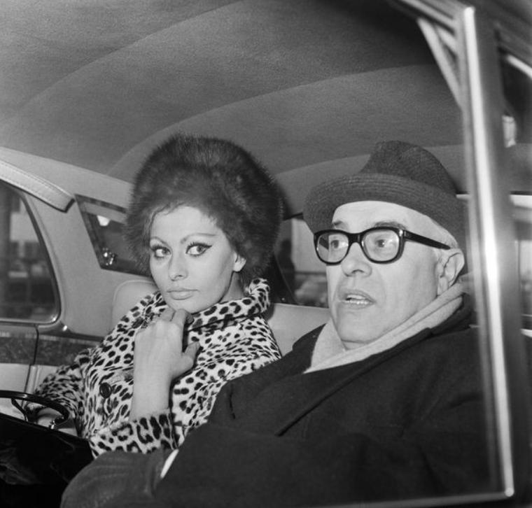 索菲亚罗兰惊艳写真照,索菲亚罗兰年轻最美的照片