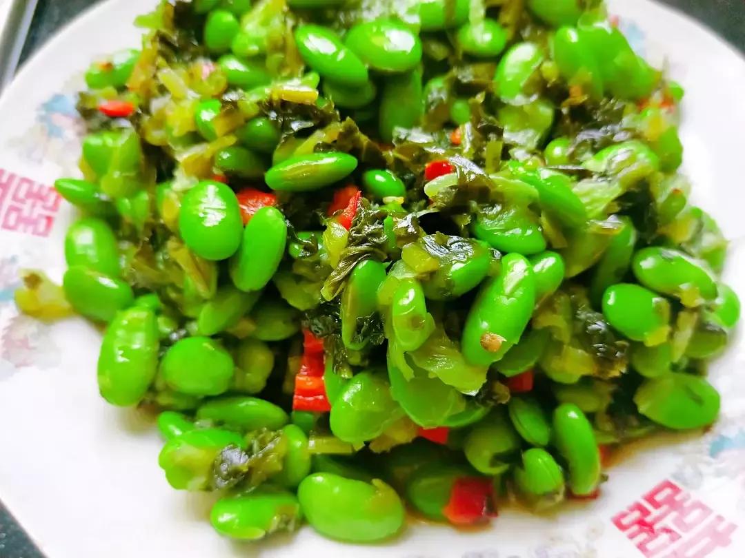 冬季皮肤干燥吃什么食物补水最好,皮肤干燥应多吃什么食物