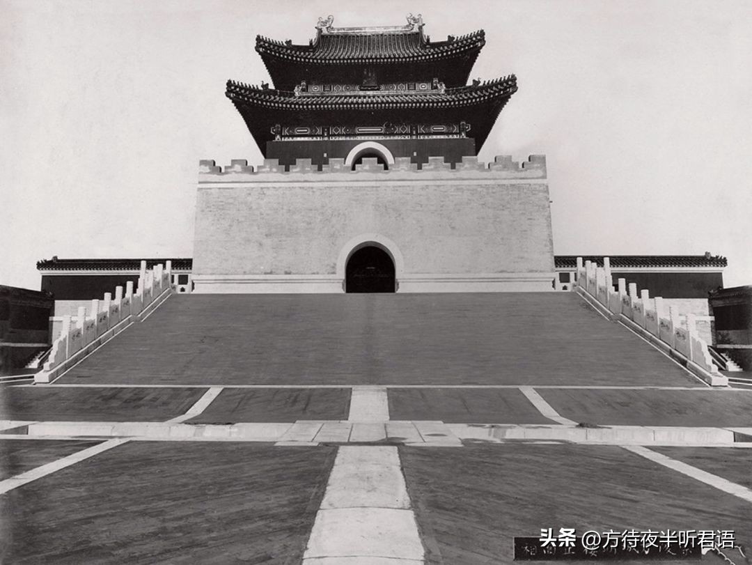 老照片90年代的故宫 (故宫老照片光影百年)