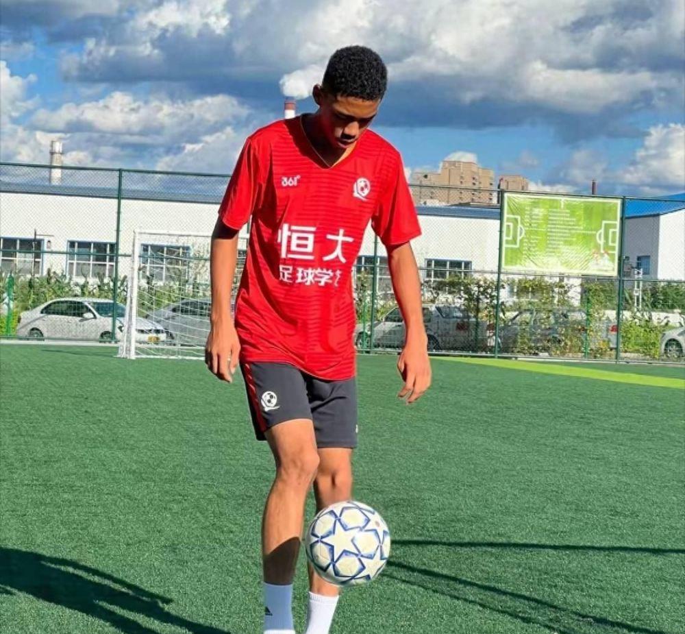 涓浗u15鍥藉皯娣疯闃熼暱,u15娣疯鍥借剼姣嶄翰