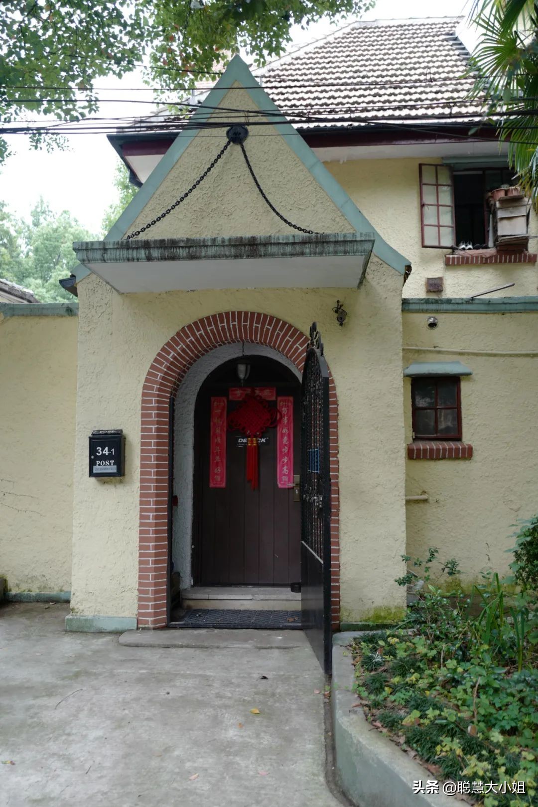 去这条充满松弛感的“小马路”，慵懒地溜达一天才是正经事