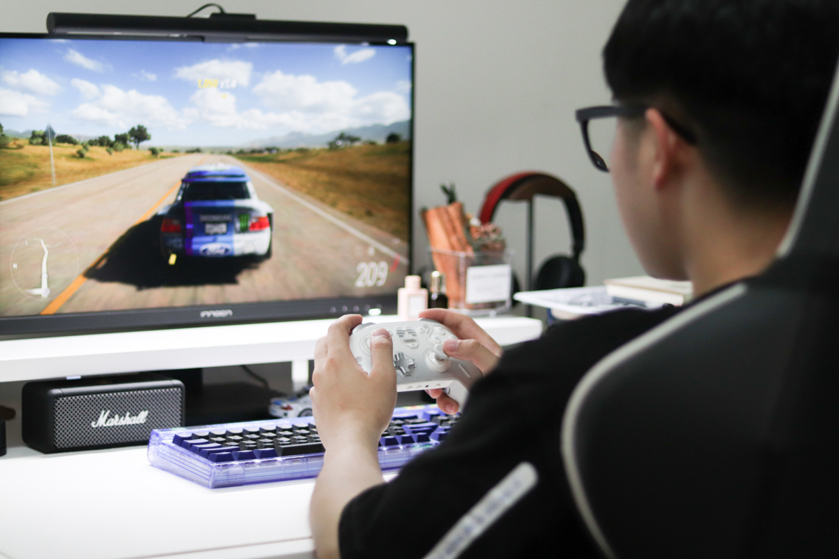 switchpro手柄对比北通宙斯2,北通宙斯手柄评测一定要连steam吗