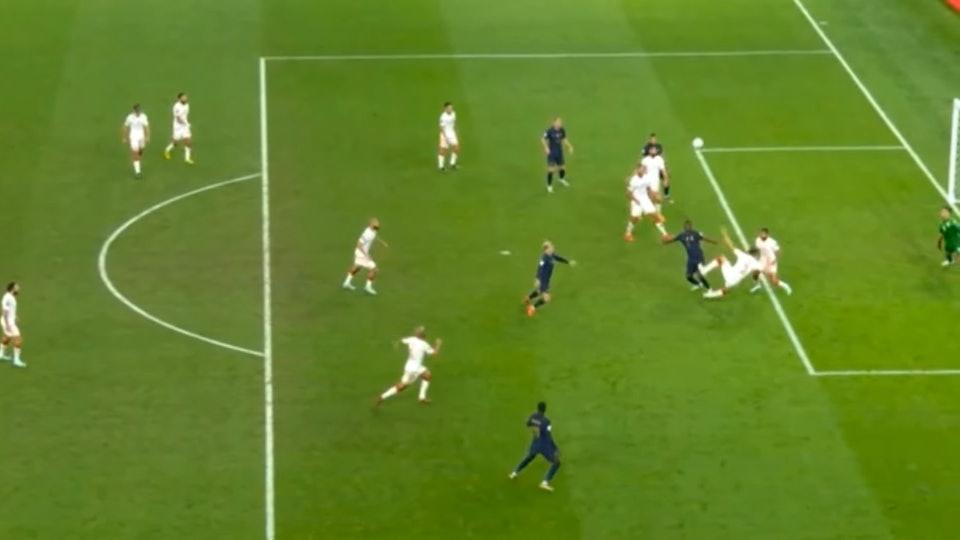 格里兹曼绝杀为什么不算越位,格里兹曼罚打点球