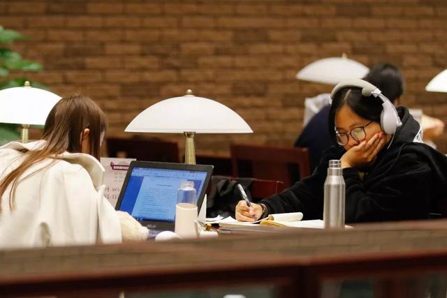 浙江大学2022考研复试线是多少,浙江大学2021考研复试线啥时公布