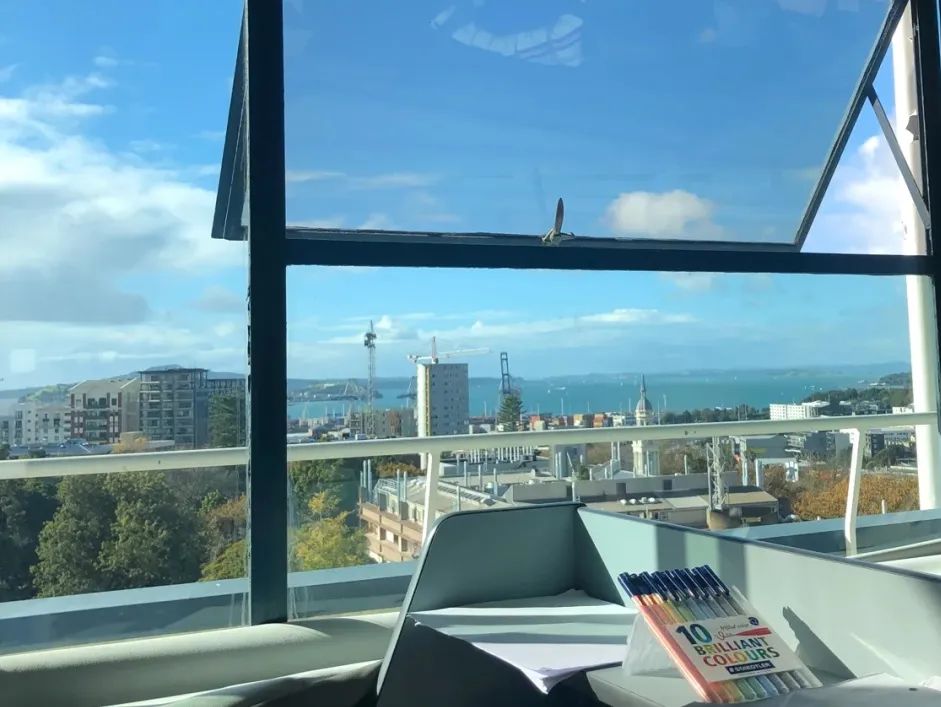 23岁Nyree在新西兰：异国兼职遇暖意，实现水果海鲜自由