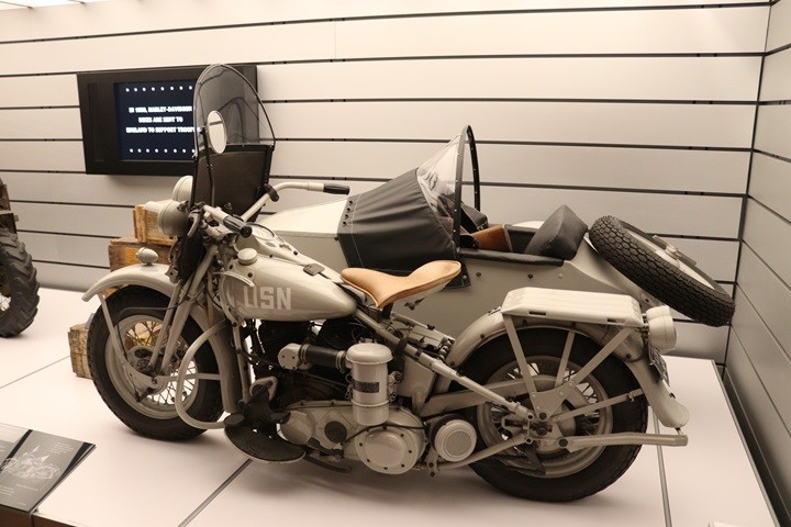 哈雷摩托车哪款改复古最好看,哈雷摩托车从第一代至今的车型