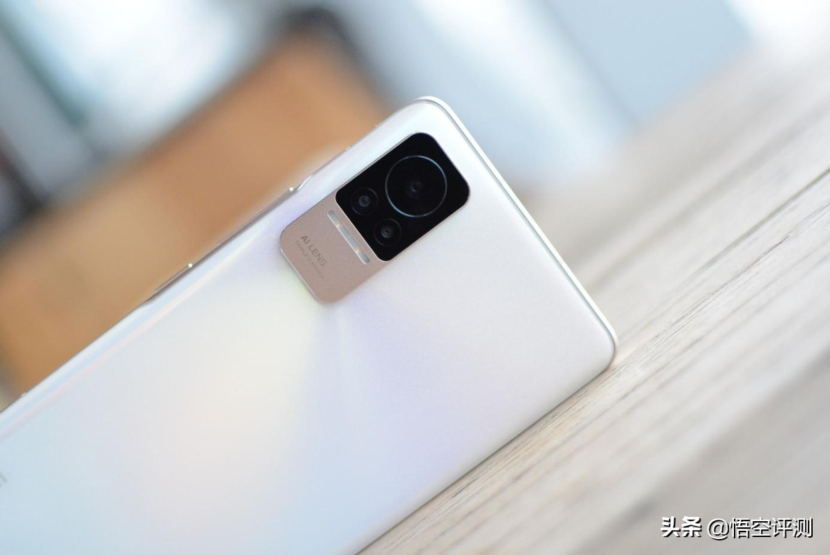 小米civi1s怎么样值得入手吗,小米civi1s现在还值得入手吗