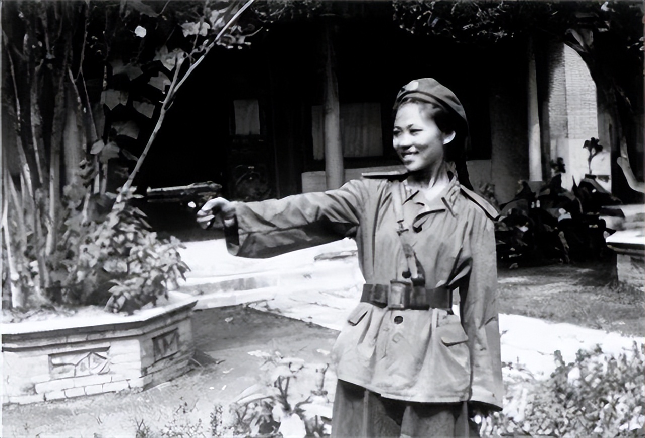 彭老总一生无子女，对侄女视同己出，闲聊时交代身后事