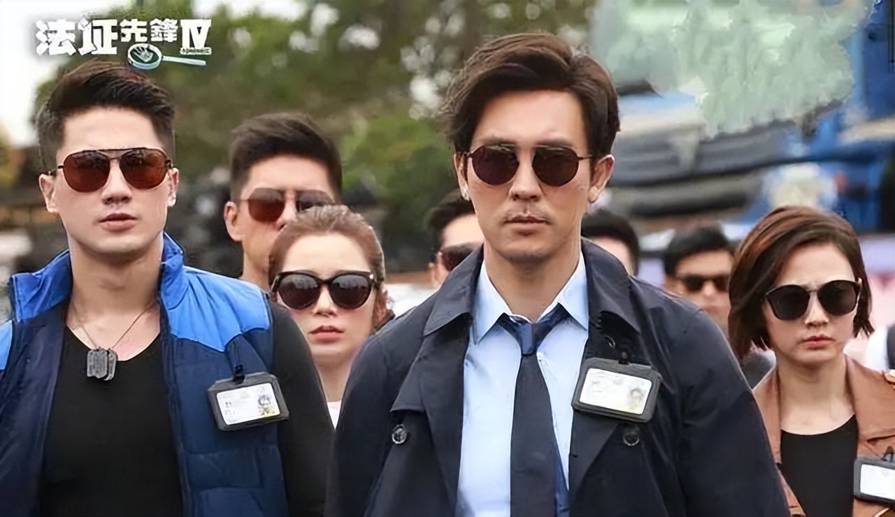 4集就下线8人，演员大换血，刚播就上17个热搜，《法证5》真爆了