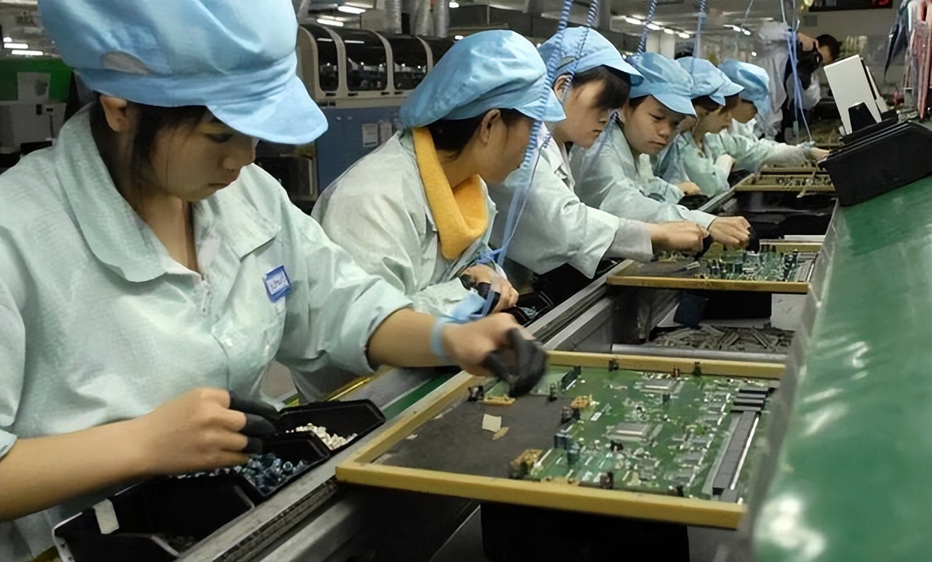 钟馨稼生产的电池品牌,电池大王钟馨稼回来了