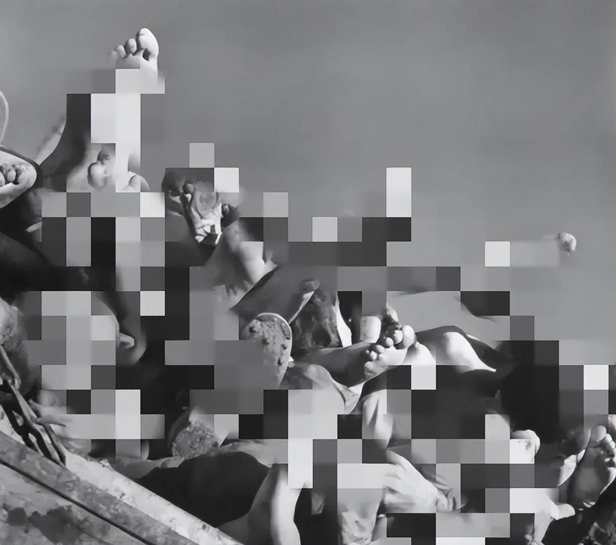 变态的纳粹德国，*光脱**犹太人女人衣服，集体*杀屠**!,2