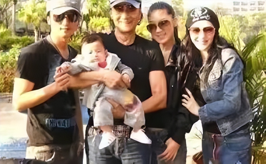 谢贤哪年离婚的,谢贤离婚过几次