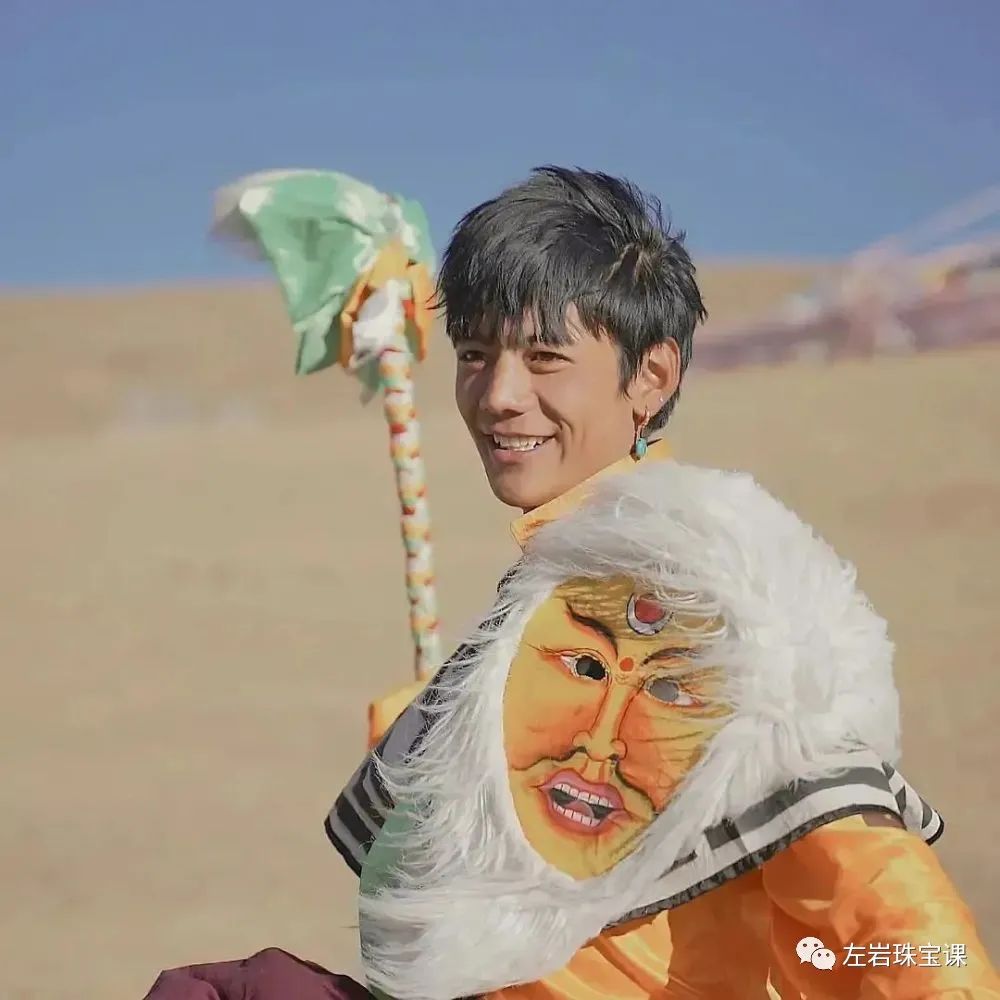 左岩宝石真假,左岩的珠宝怎么样