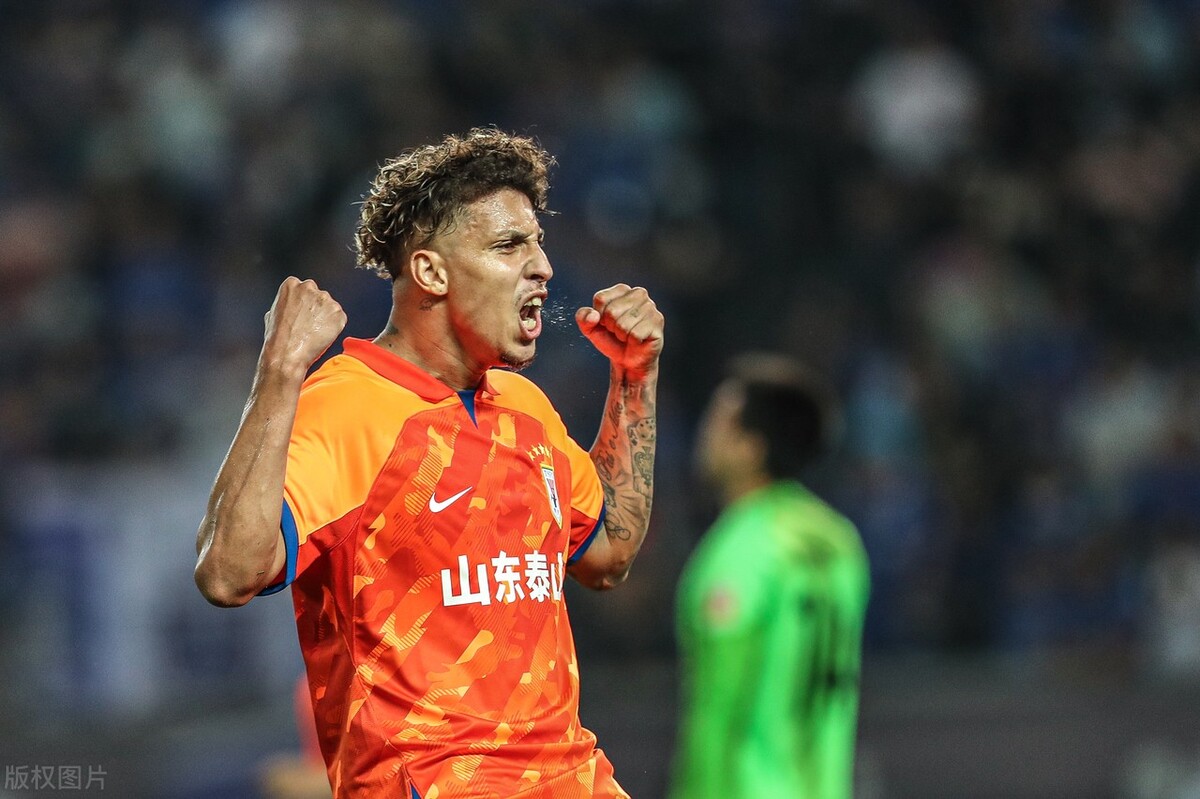 盘点足球场上的换人奇迹高洪波,高洪波尽心尽力为中国足球付出