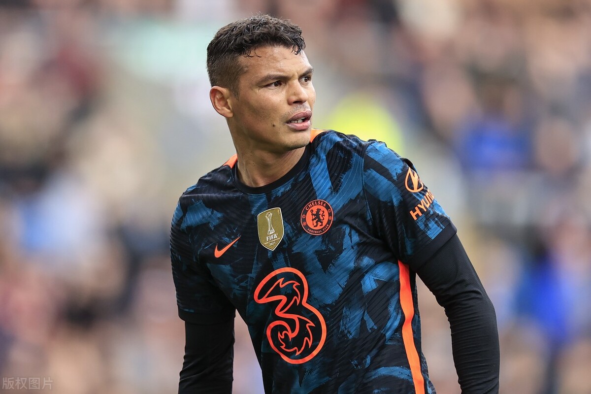 宝刀不老！蒂亚戈.席尔瓦领衔足坛现役35+最强11人皇马成最大赢家